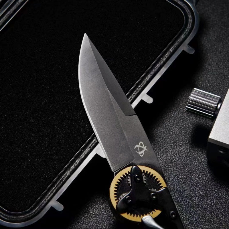 New Reduction Mechanical Gear High Hardness Folding Knife Outdoor EDC Pocket Knife