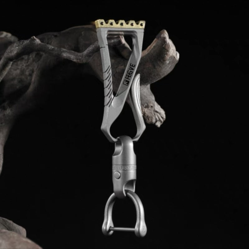 New High-end Titanium Alloy Keychain Waist Hanging Buckle Disassembled Car Keychain