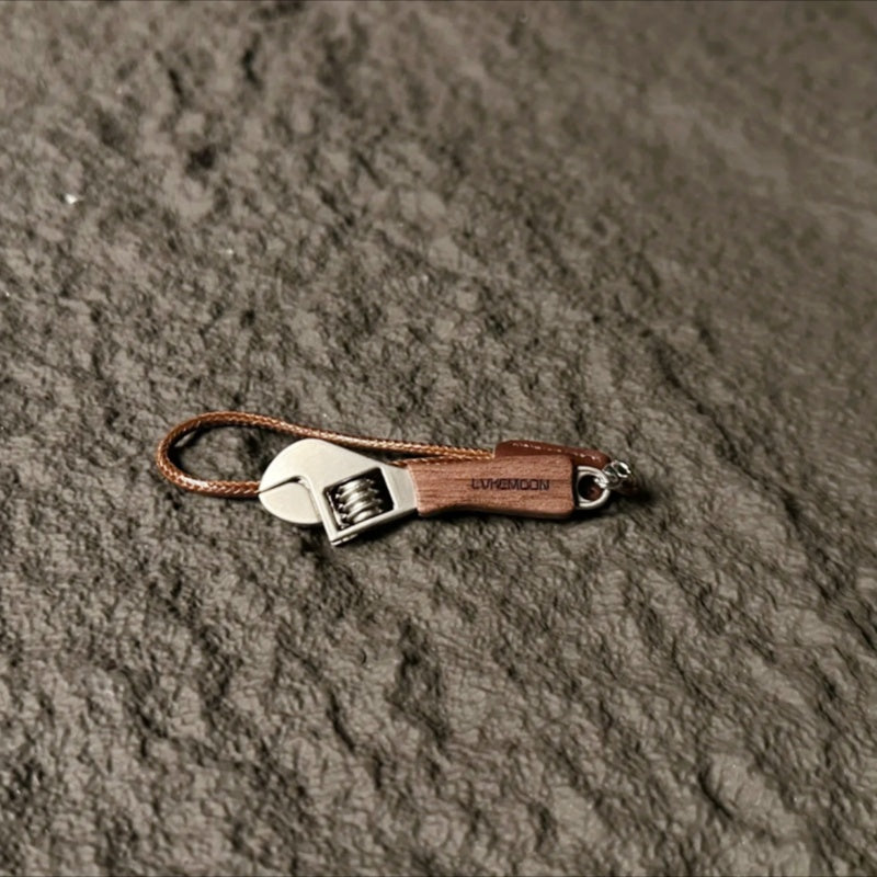 Interesting Mmini Wrench Keychain Decompression Pendant