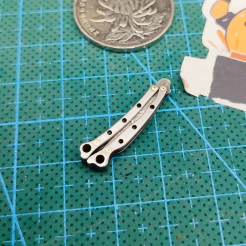 Super Mini Damascus Butterfly Knife EDC Keychain Pendant