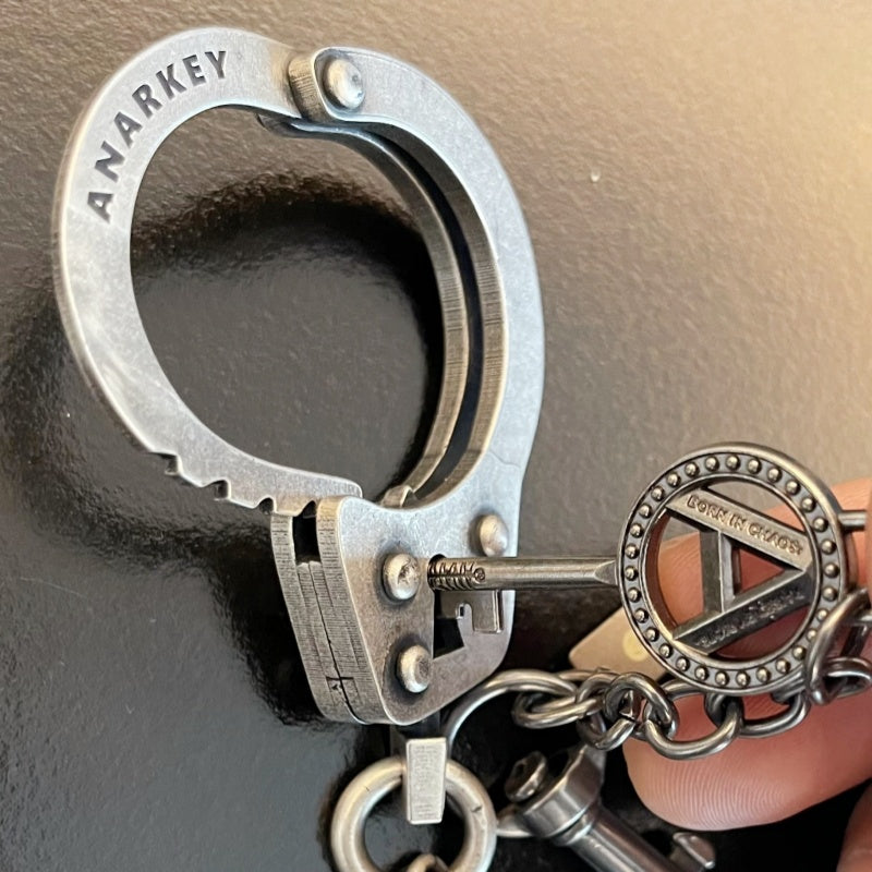 Retro Creative Handcuffs Keychain Accessories Pendant