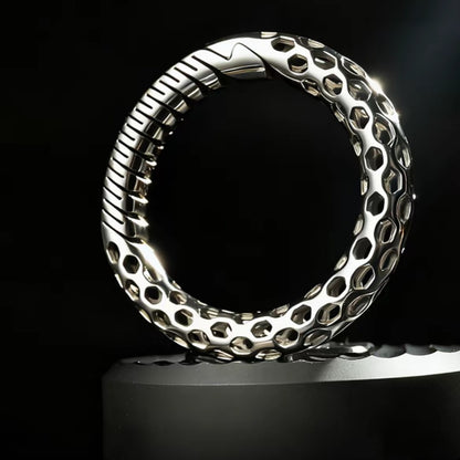 Hollow Ultra-Light Titanium Car Keychain - Minimalist Style